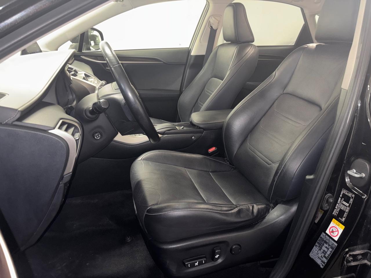 Lexus NX 300h Hybrid 4WD F-Sport FULL OPT.