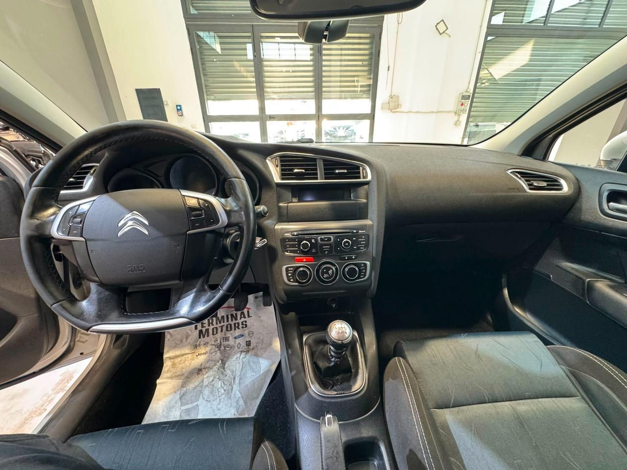 Peugeot 308 1.6 e-HDi 115CV Stop&Start CC Allure