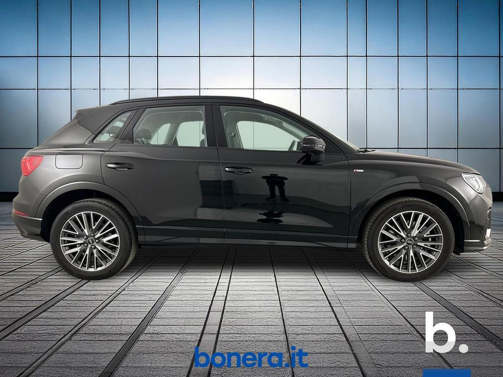 Audi Q3 45 1.4 TFSI e Identity Black S tronic