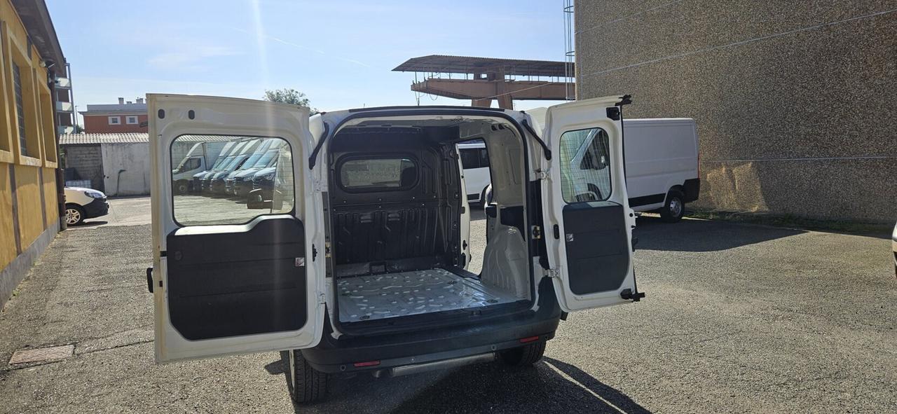 FIAT DOBLO' 1.4 T- JET NATURAL POWER - SCAD. BOMBOLE 06/2027 KM. 27000 CERTIFICATI+IVA