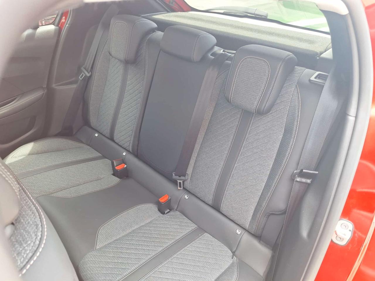 Peugeot 208 PureTech 100 Stop&Start 5 porte GT Pack