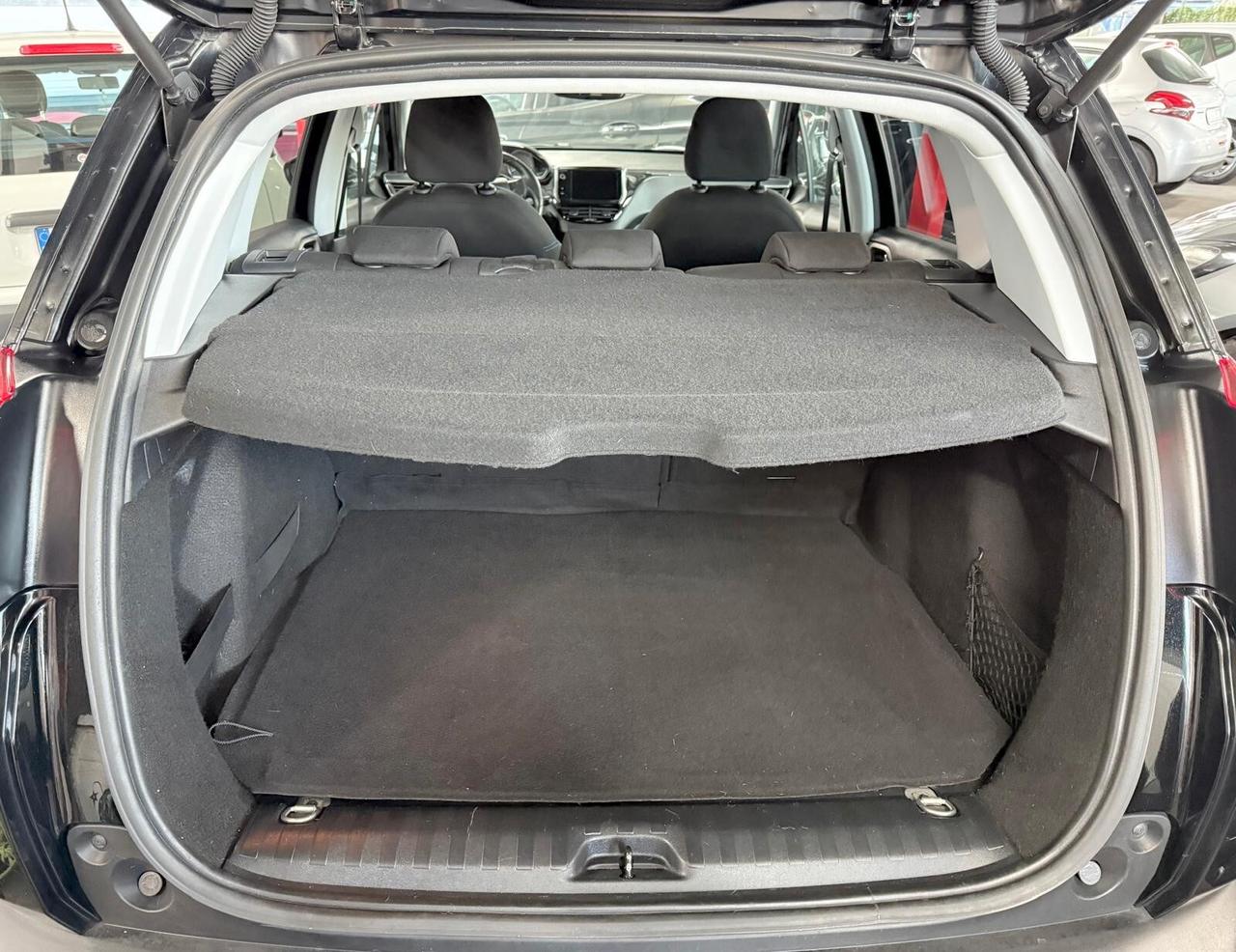 Peugeot 2008 BlueHDi 100 S&S Signature