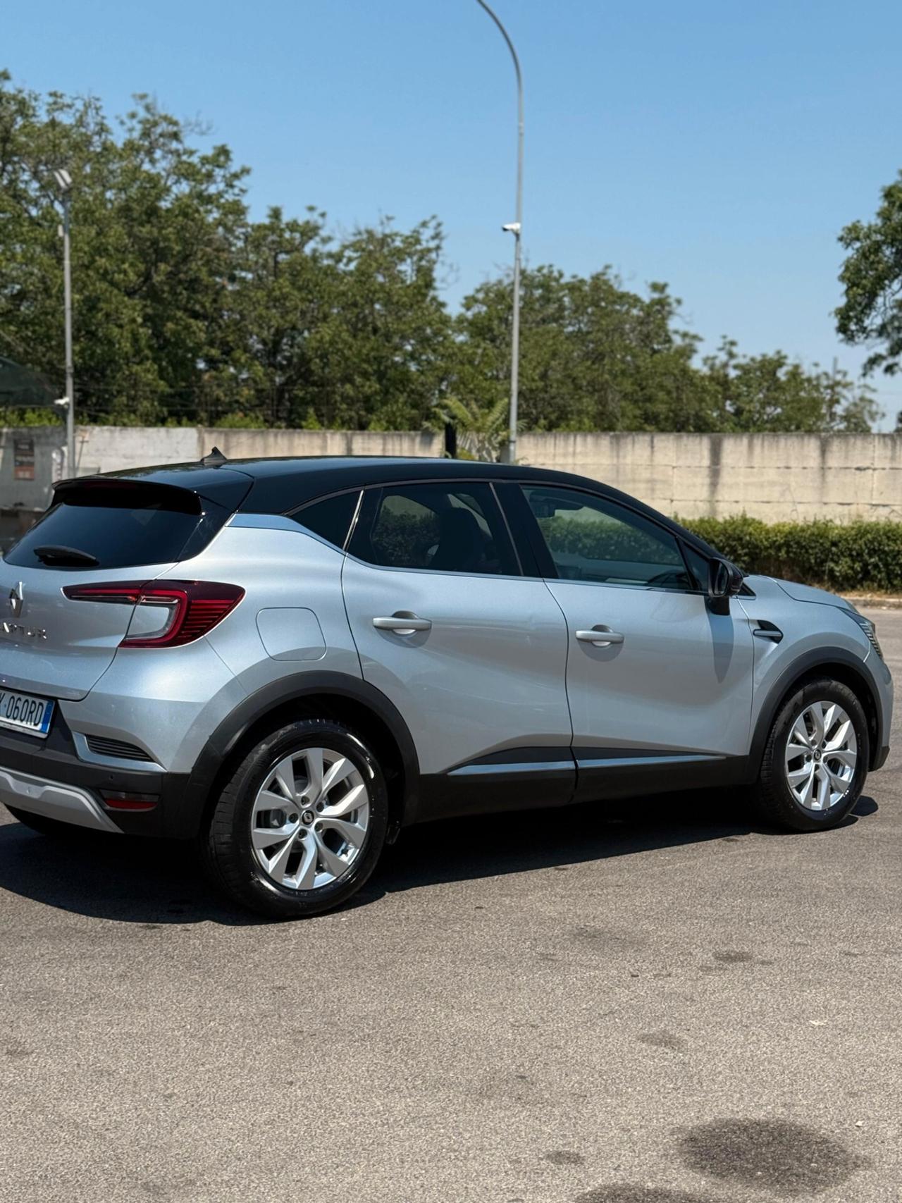 Renault Captur Full Hybrid E-Tech 145 CV Techno 2022 IVA ESPOSTA
