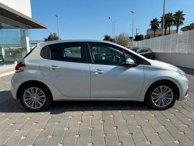 Peugeot 208 BlueHDi 75 5 porte Allure 2016