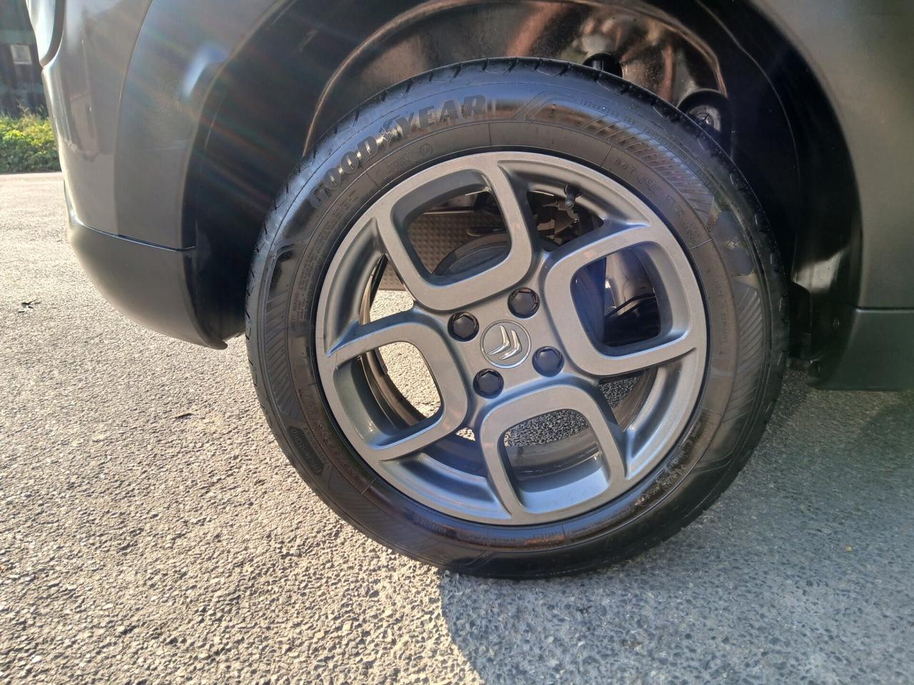 Citroen C4 Cactus PureTech 82 Shine NUOVISSIMA