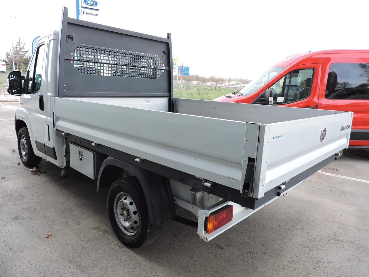 Fiat Ducato cassonato passo corto ruota singola trazione anteriore 2.2 TDi