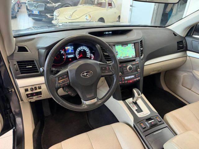 SUBARU OUTBACK 2.0D CVT Exclusive //FULL OPTIONAL//