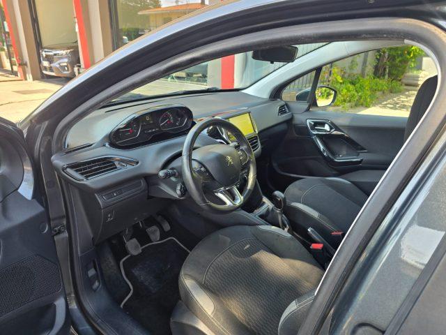 PEUGEOT 208 1.2i Benzina 82CV 5 Porte Active per NEOPATENTATI