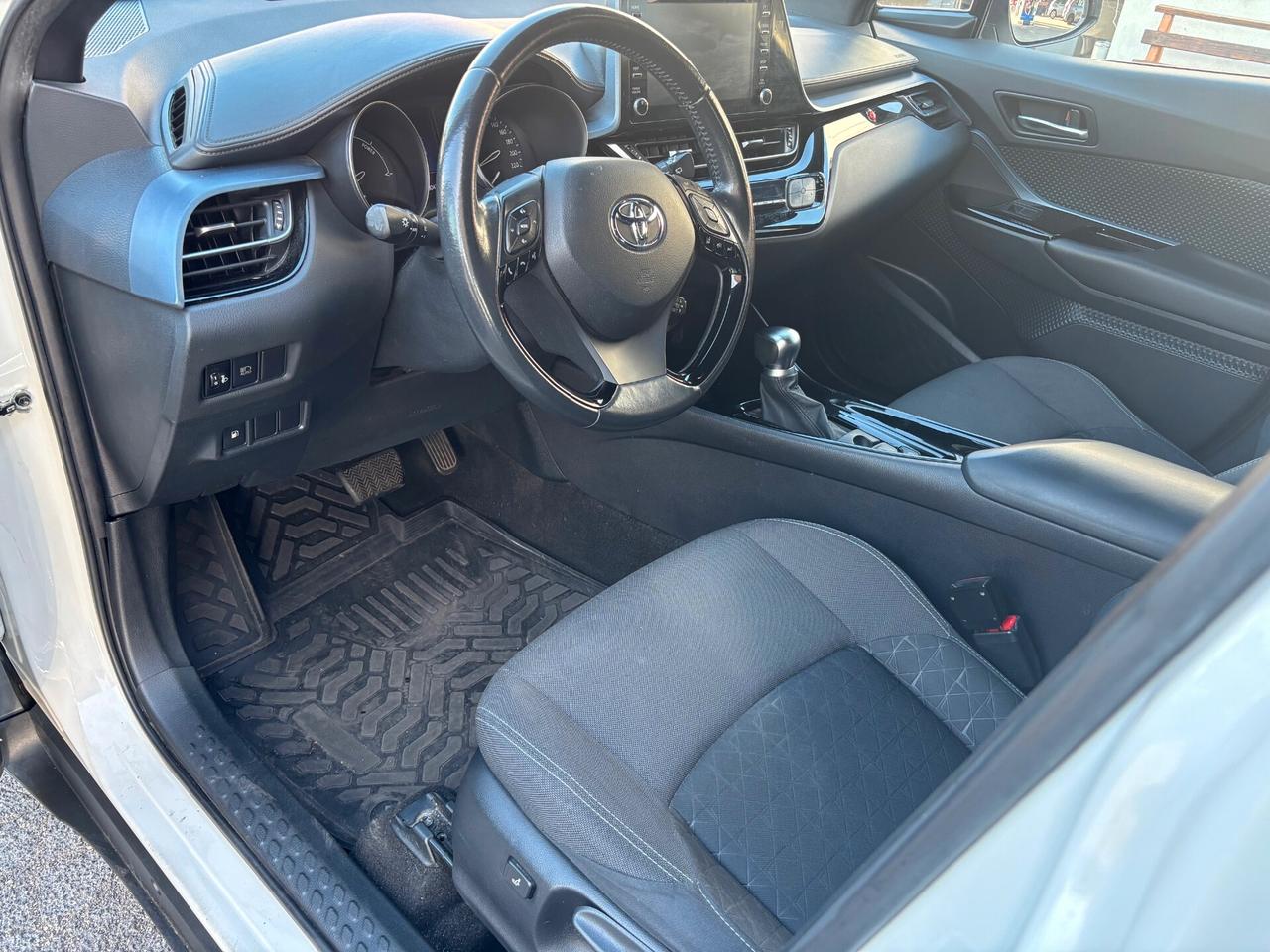 Toyota C-HR 1.8 Hybrid E-CVT Style+ STUPENDA, FULL FULL, GOMME NUOVE,KM CERTIFICATI, PREZZO VERO!!!!