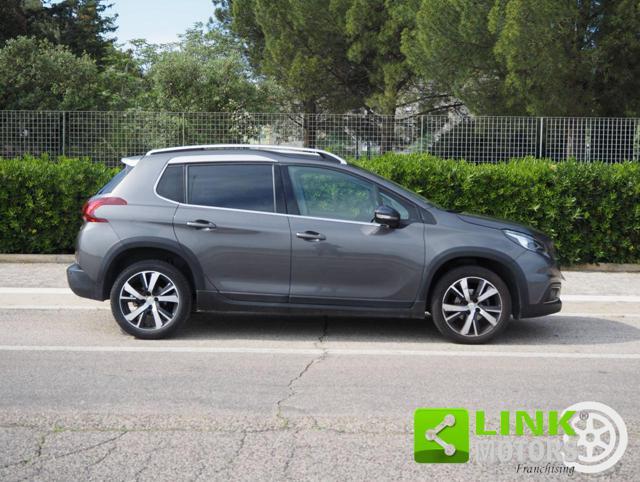 PEUGEOT 2008 BlueHDi 100 S&S Allure