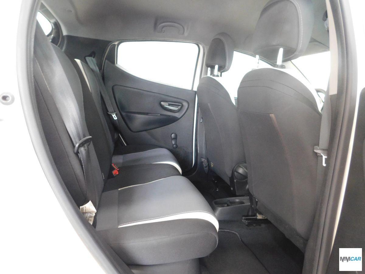 LANCIA - Ypsilon - 0.9 T.Air 85 CV 5 porte Metano Ecochic Elefantino