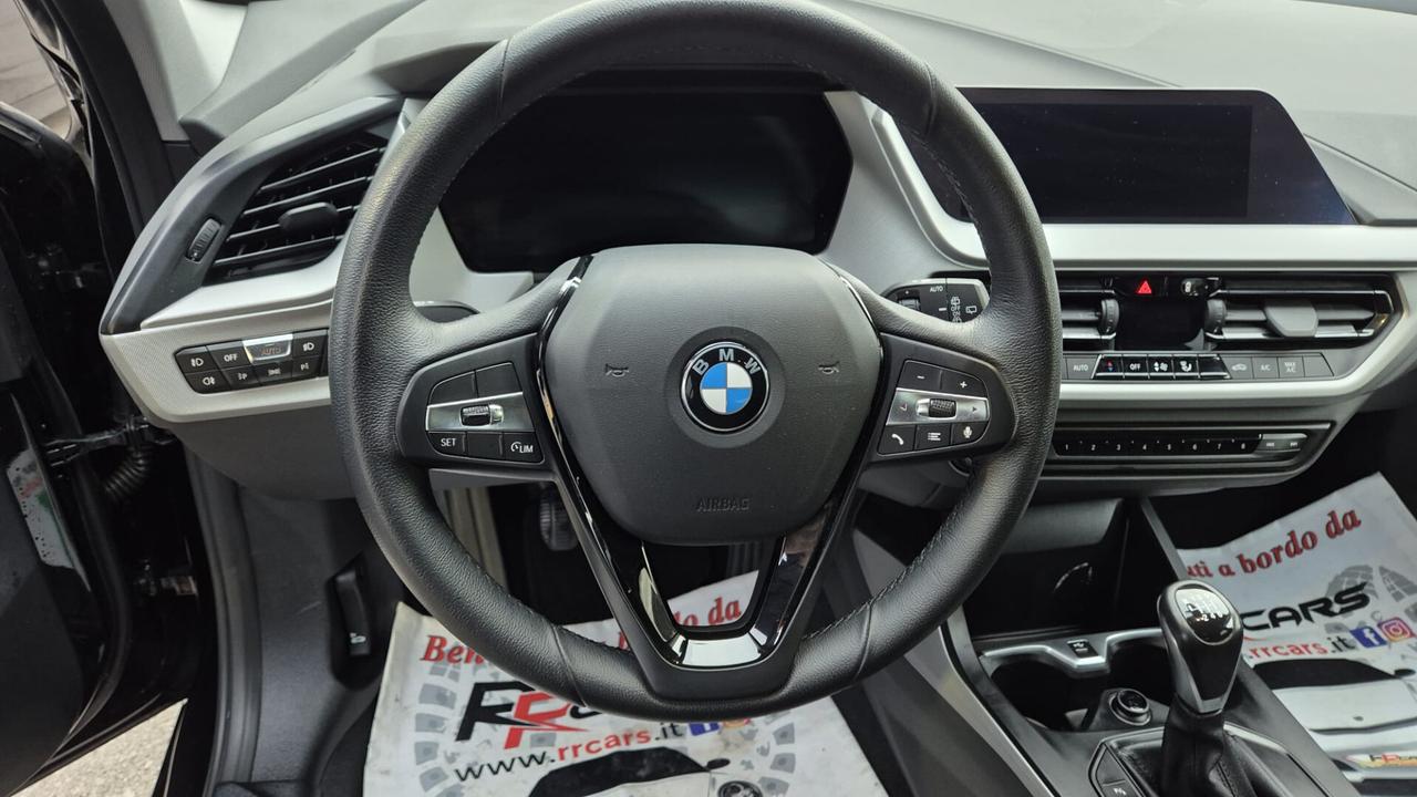 Bmw 116 116d 5p. Advantage