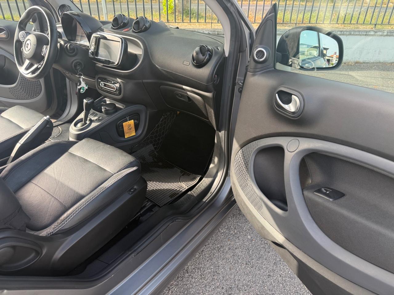 Smart ForTwo BRABUS 0.9 Turbo twinamic cabrio Xclusive