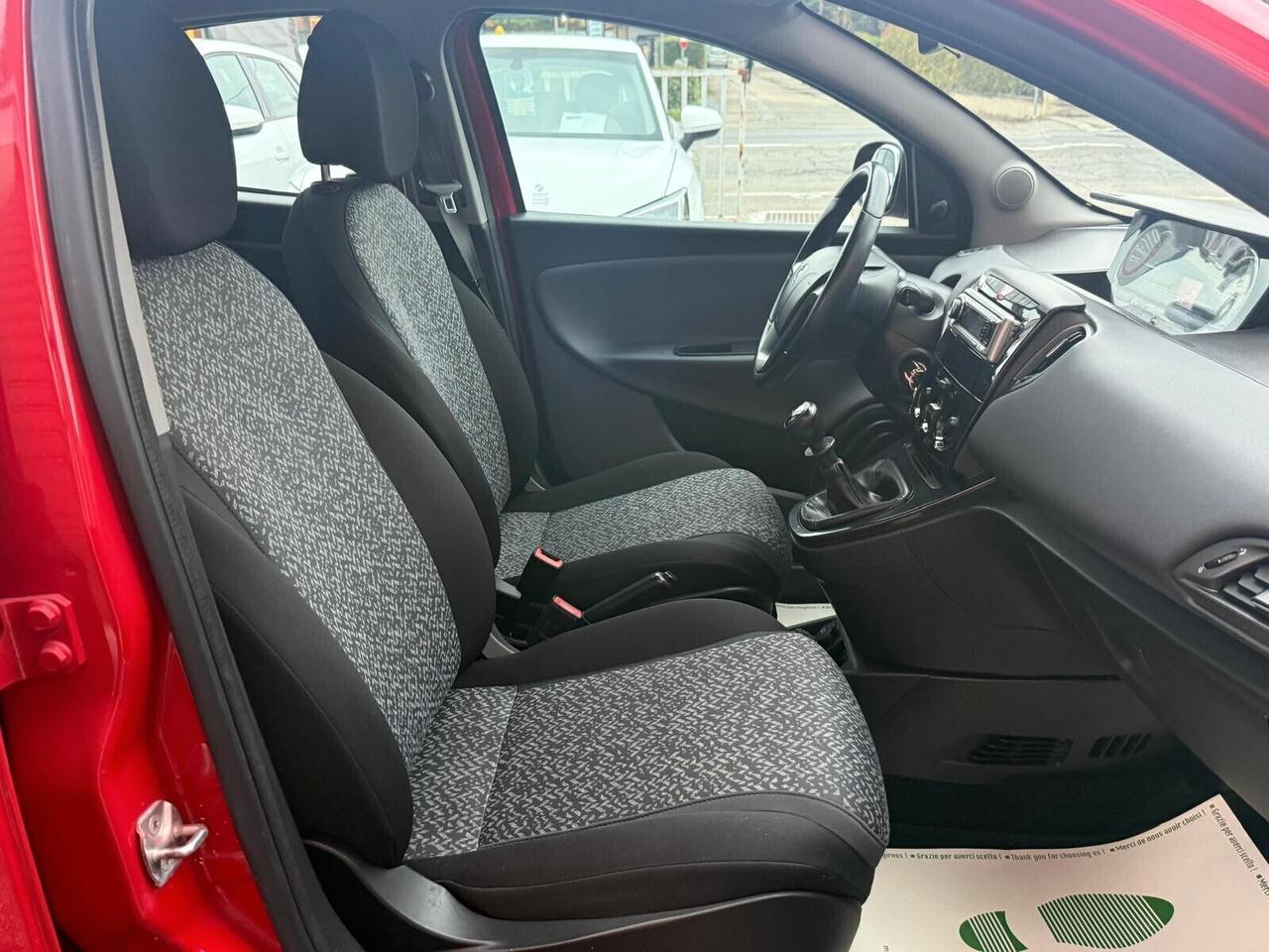 Lancia Ypsilon 1.2 69 CV 5 porte GPL Ecochic Gold