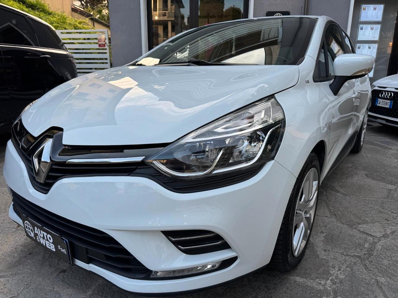 RENAULT CLIO TCe 12V 75cv GENERATION NEOPATENTATI