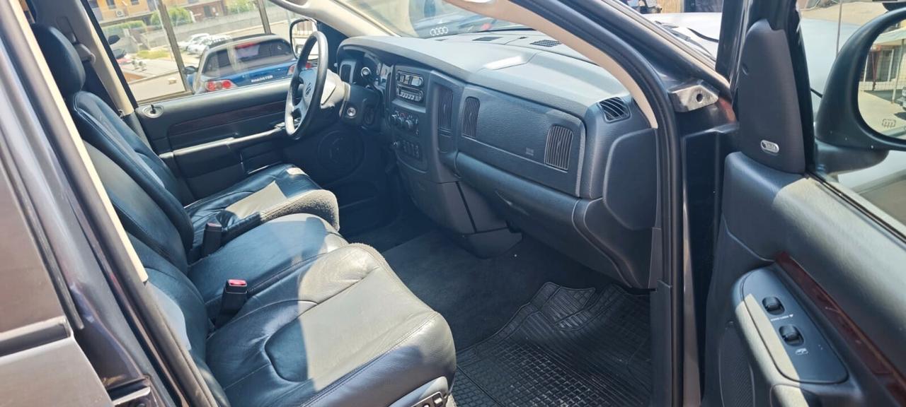 Dodge RAM 1500 SLT Long Cab 5.9 CC V8