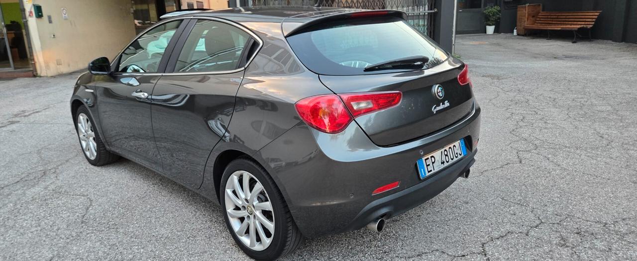 Alfa Romeo Giulietta 2.0 JTDm-2 140 CV Exclusive