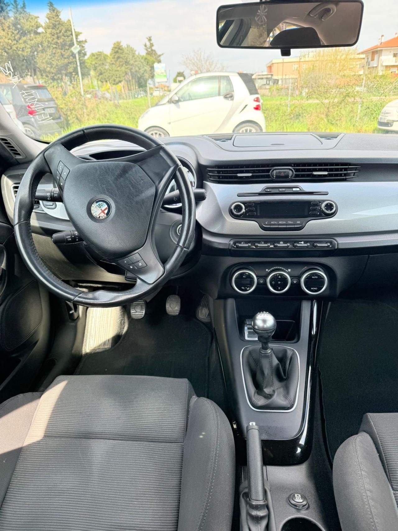 Alfa Romeo Giulietta 1.6 JTDm-2 105 CV Distinctive