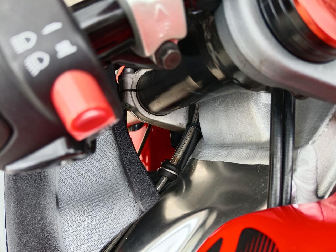 Aprilia RSV 1000