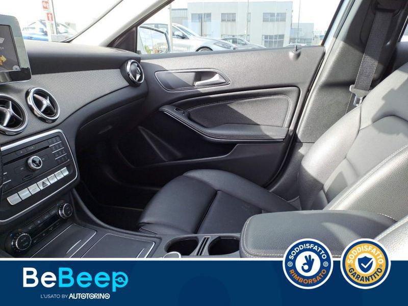 Mercedes-Benz GLA 200 SPORT AUTO