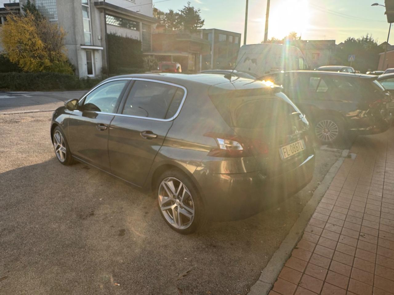 Peugeot 308 BlueHDi 150 S&S Allure