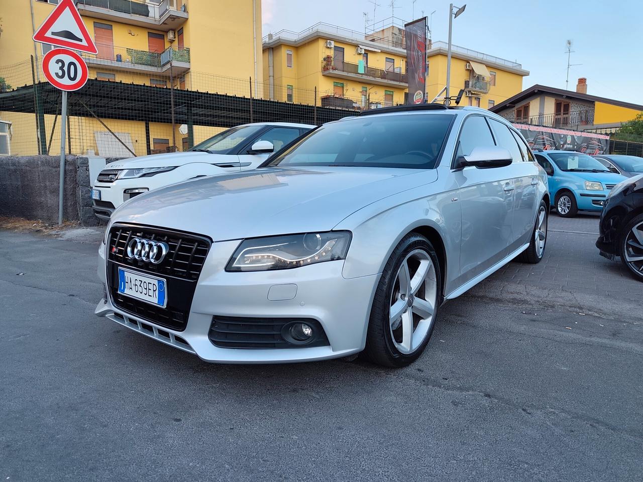 Audi A4 Avant 2.0 TDI 170CV S line tetto apribile full optional