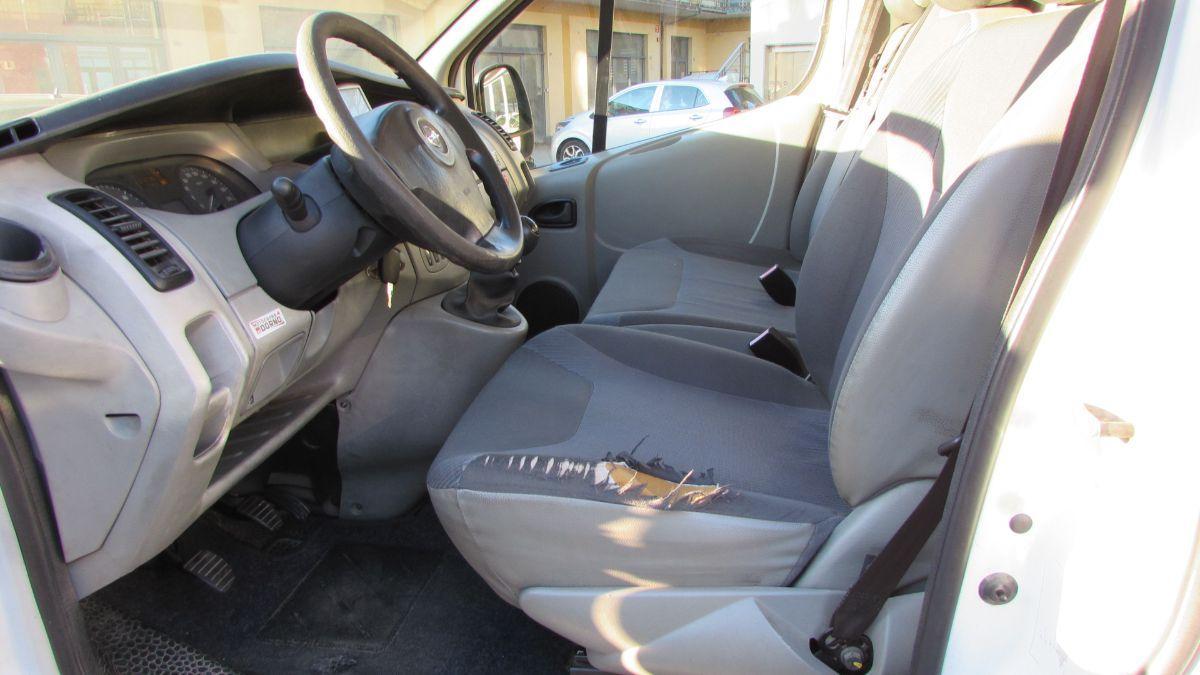 OPEL vivaro 29 2.0 cdti 120cv L1H2 vivaro 29 2.0 cdti 120cv L1H2