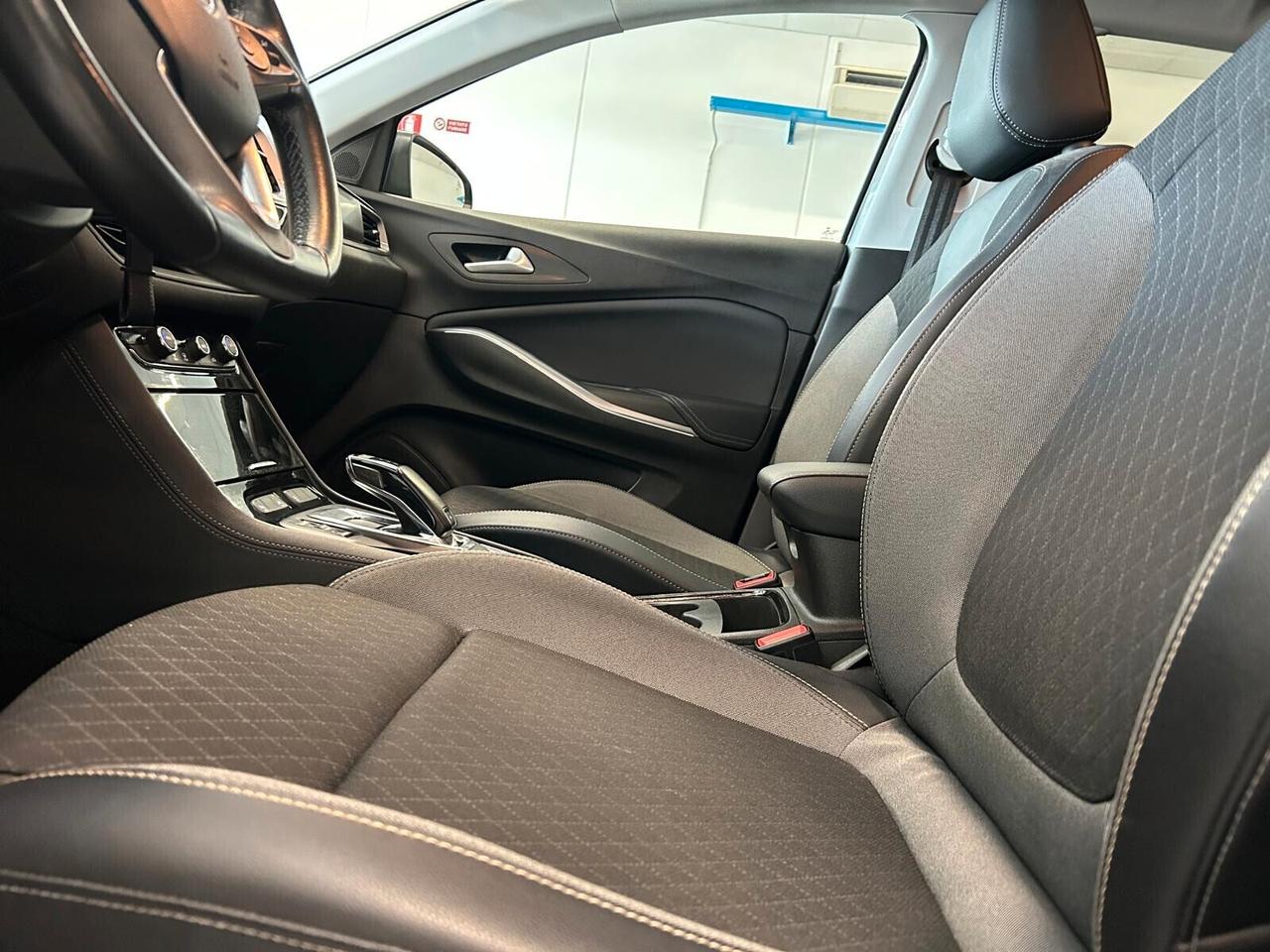 Opel Grandland BUSINESS ELEGANCE 1.5 diesel Ecotec aut. SPOTICAR