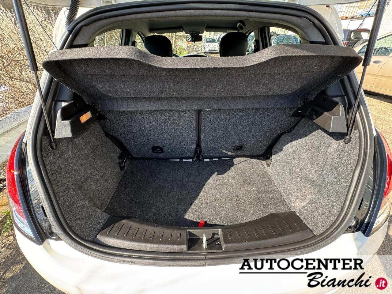 Lancia Ypsilon 5 Porte Ypsilon 1.0 firefly hybrid Gold s&s 70cv