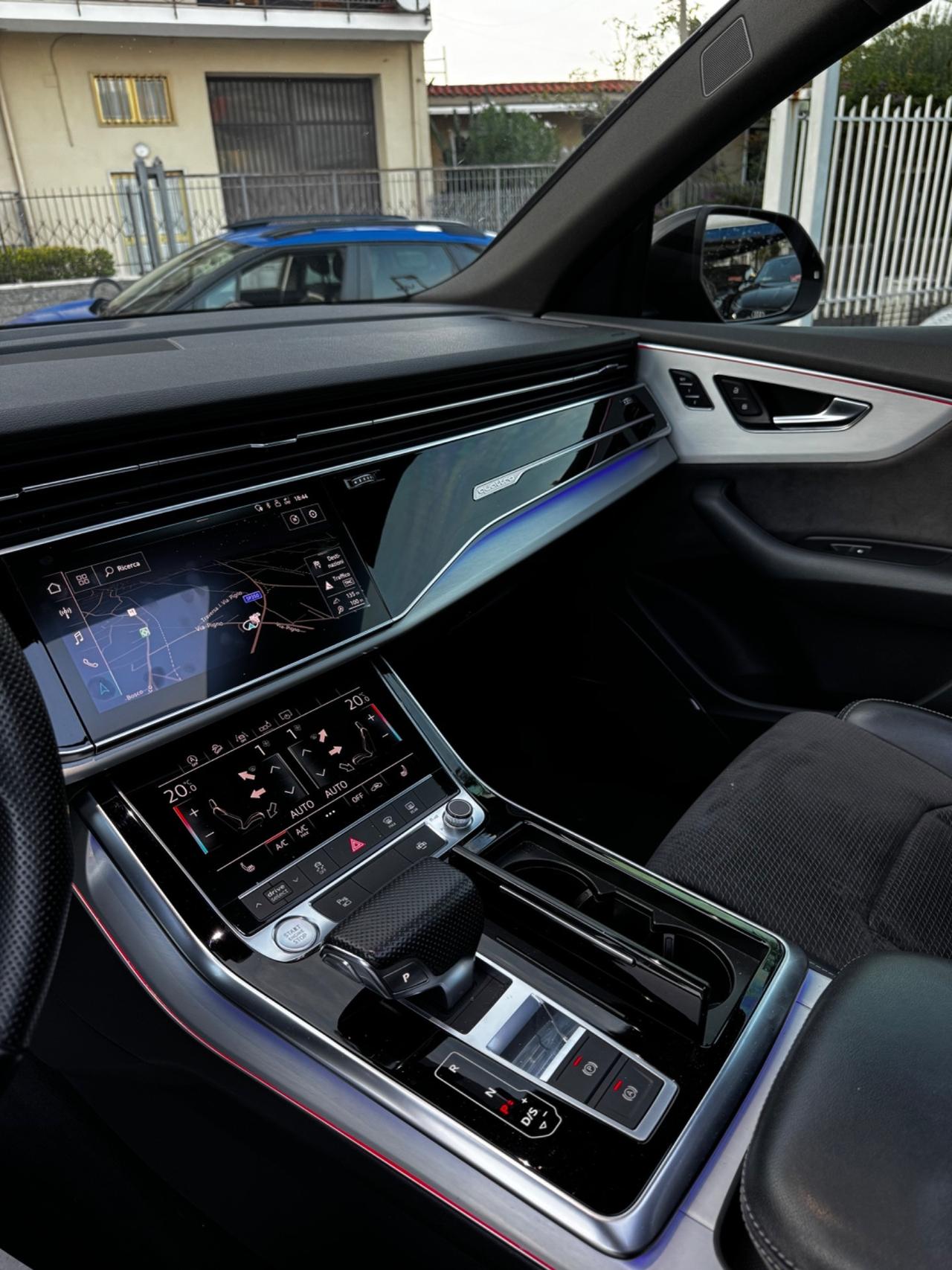 Audi Q8 50 TDI 286 CV quattro tiptronic S-Line Tetto