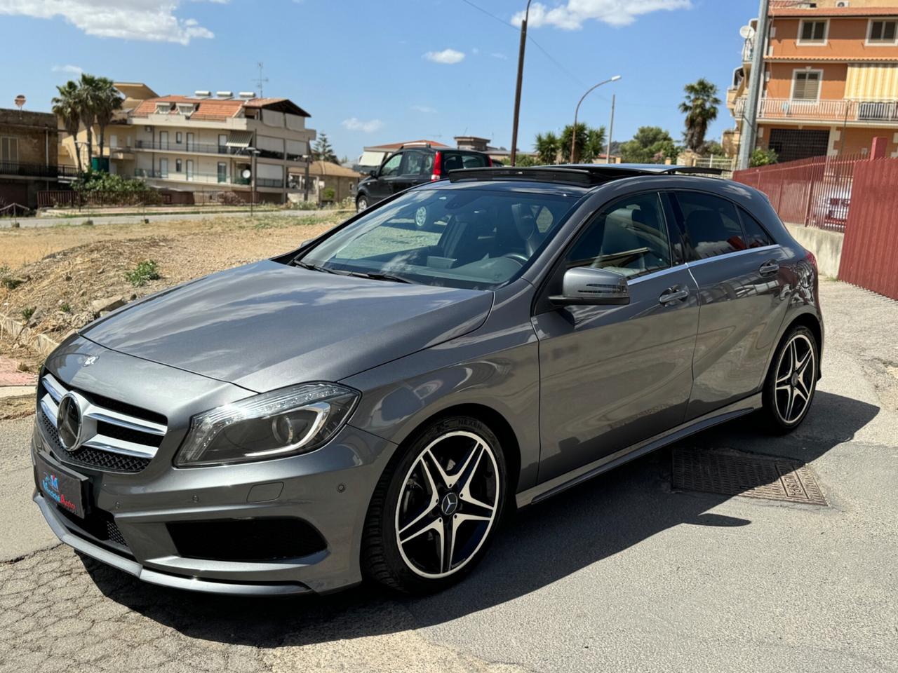 MERCEDES CLASSE A 180D PREMIUM AMG TETTO FULL