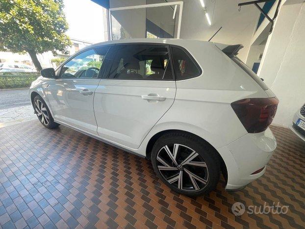 Volkswagen Polo 1.0 TSI DSG R-Line