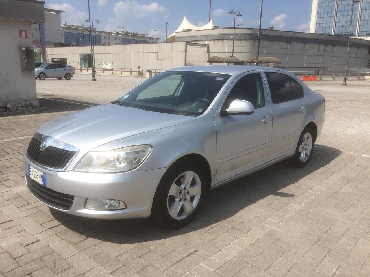 Skoda Octavia 1.6 TDI CR F.AP. Elegance 12 MESI GARANZIA
