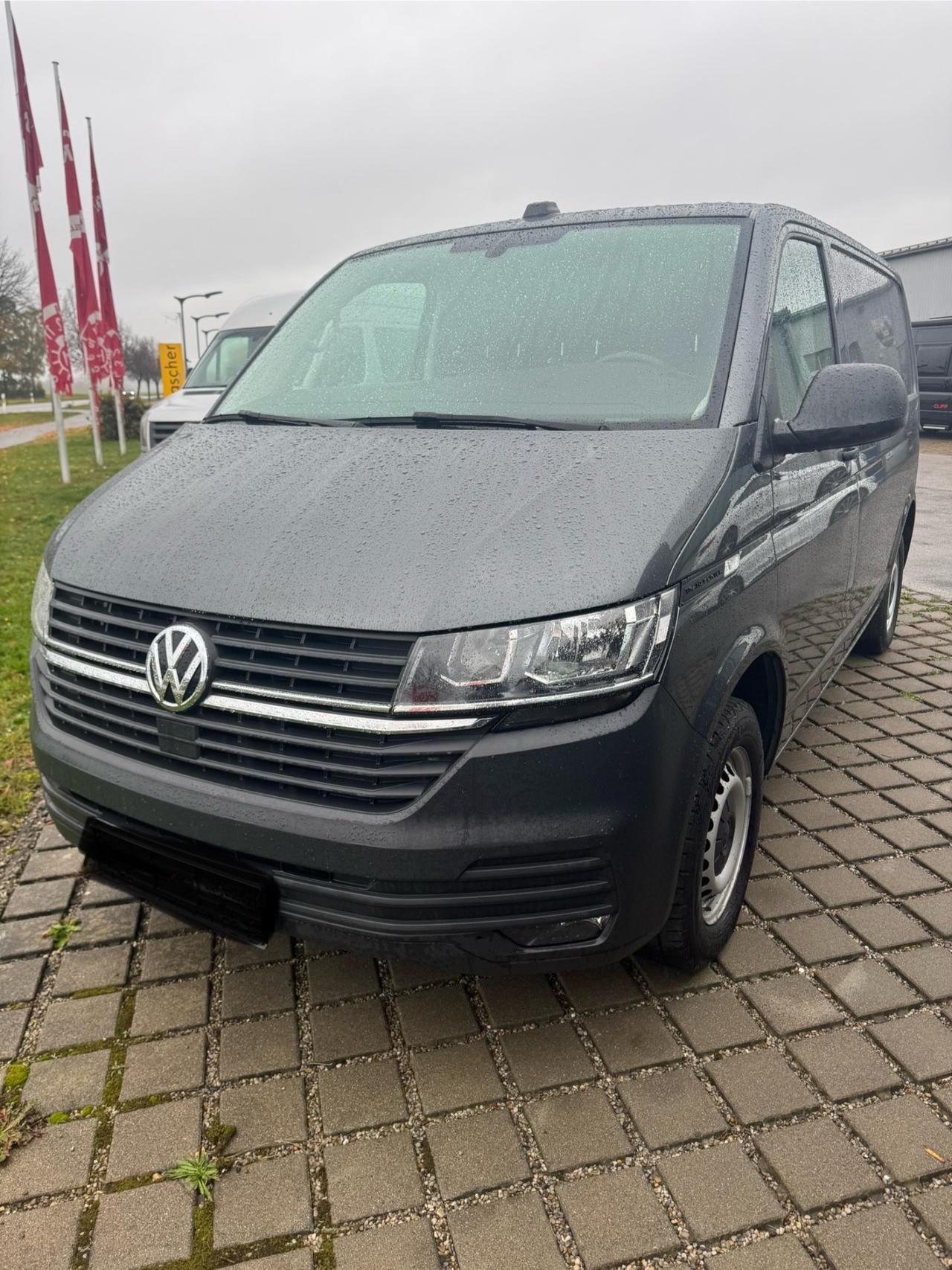 VOLKSWAGEN T6 TRANSPORTER