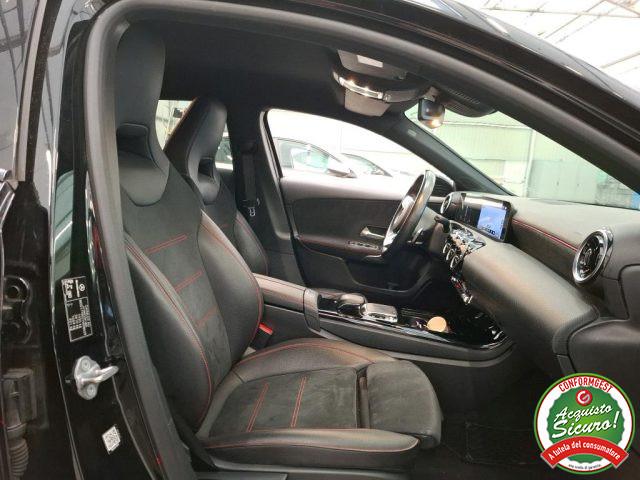 MERCEDES-BENZ A 180 d Auto Premium AMG *NIGHT PACK