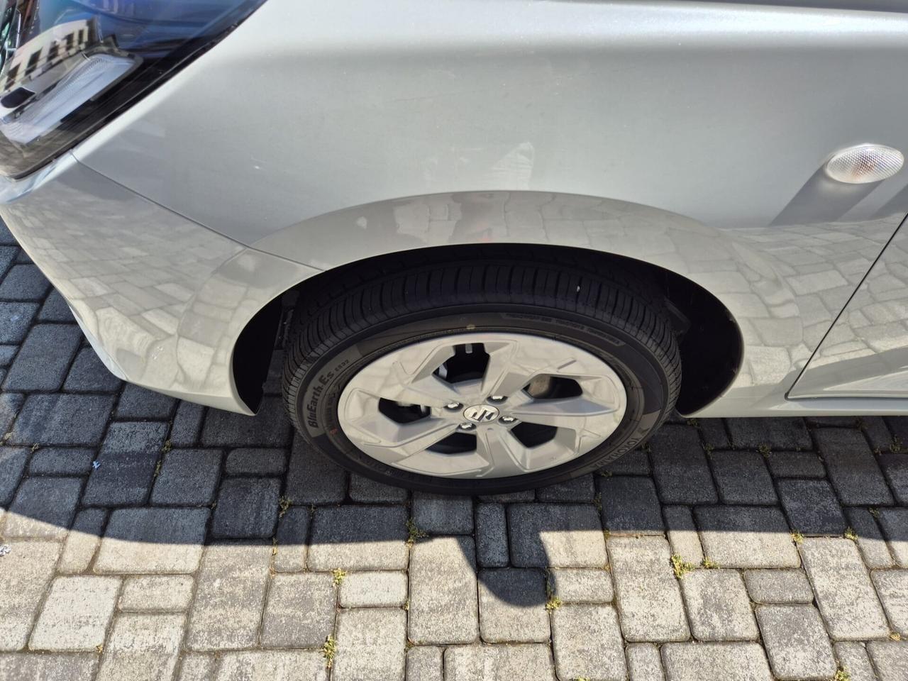 Suzuki Swift 1.2 Hybrid 4WD AllGrip Top