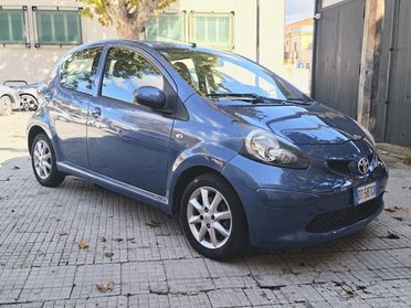 Toyota Aygo 1.0 12V VVT-i 5 porte Sound edizione