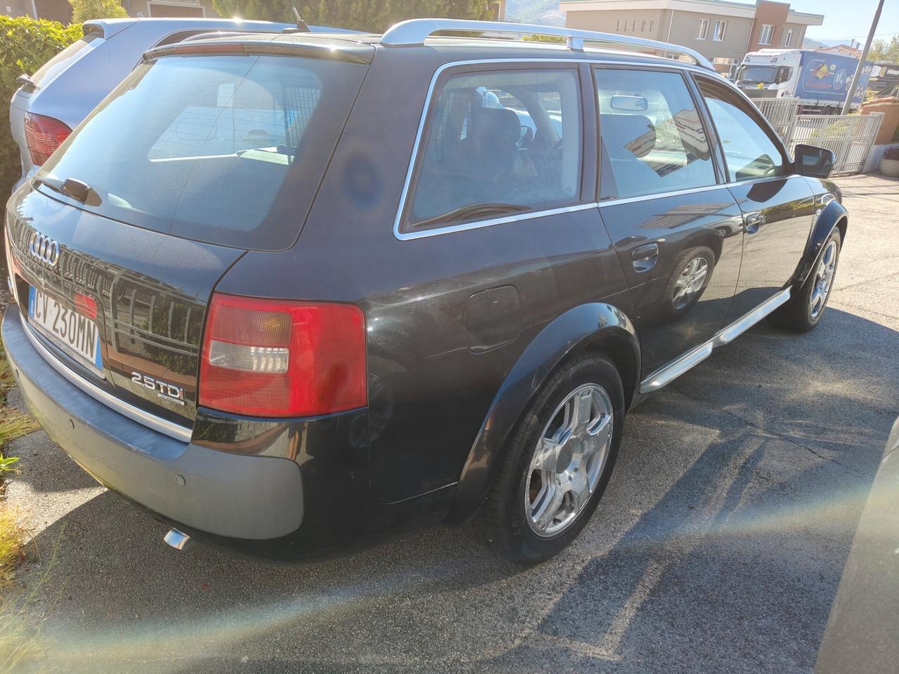 Audi A6 allroad 2.5 TDI 180 CV