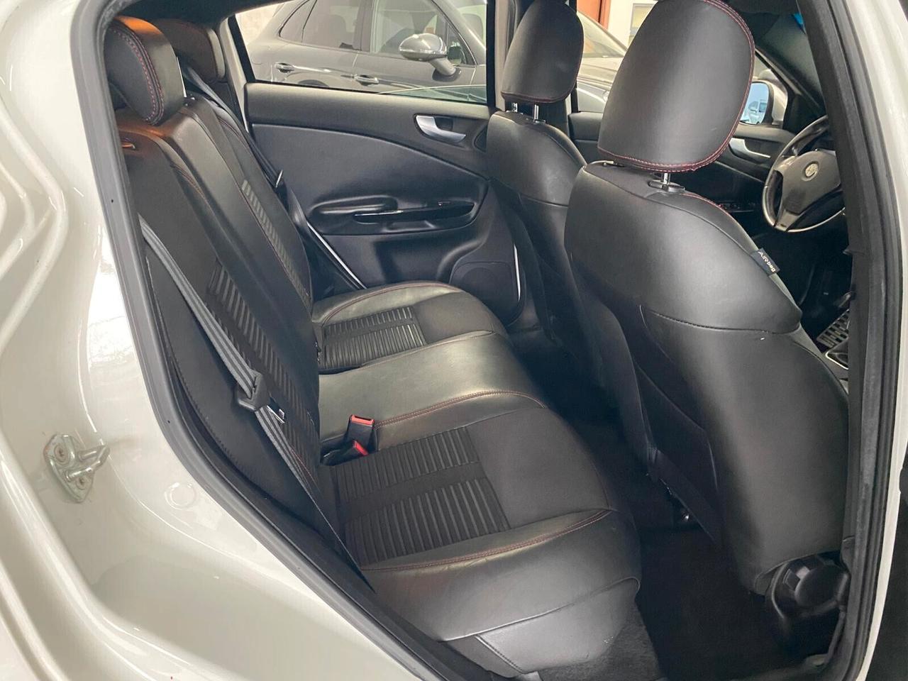 Alfa Romeo Giulietta 1.6 JTDm-2 105 CV Distinctive