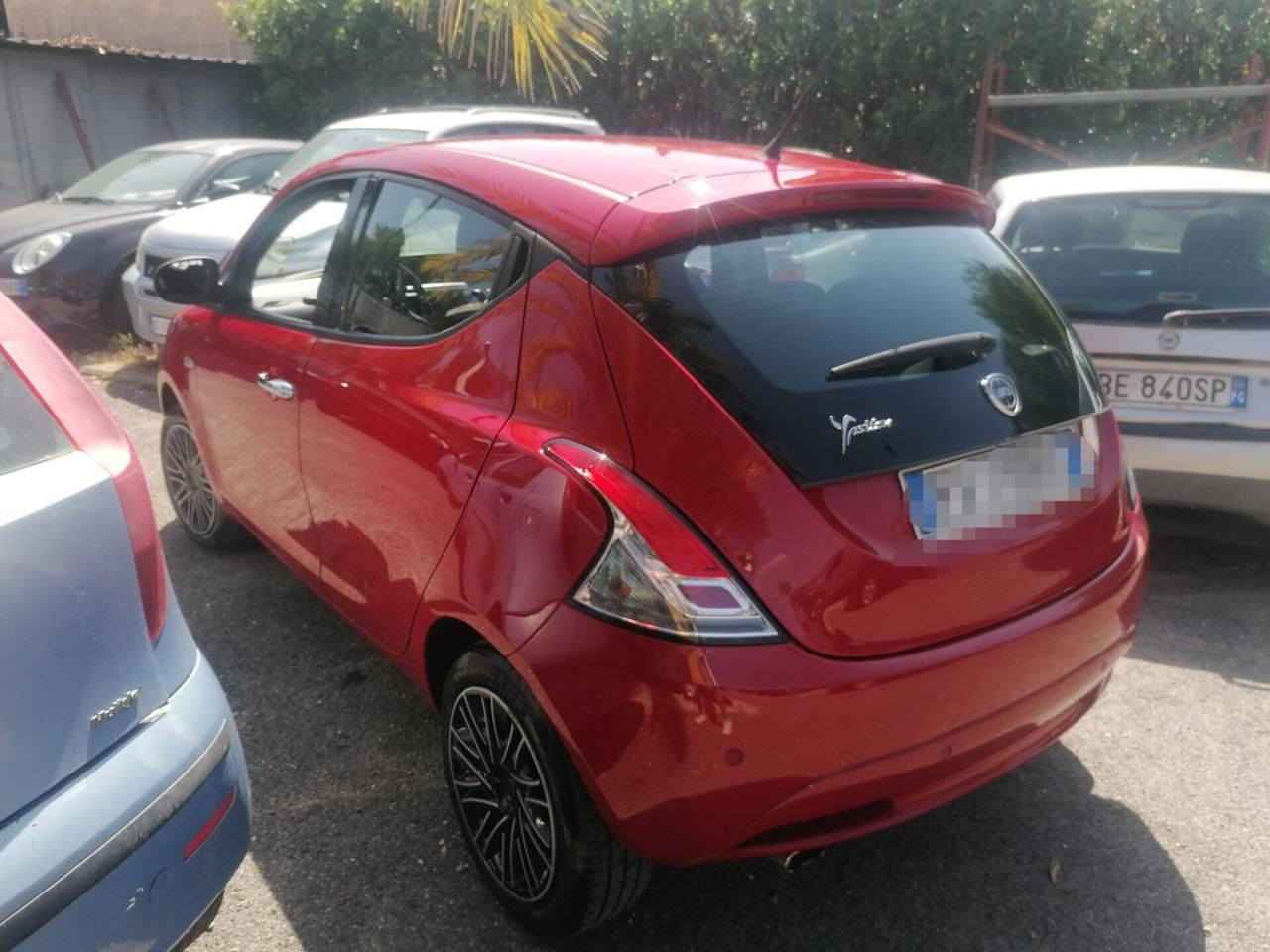 Lancia Ypsilon 1.2 69 CV 5 porte S&S Gold