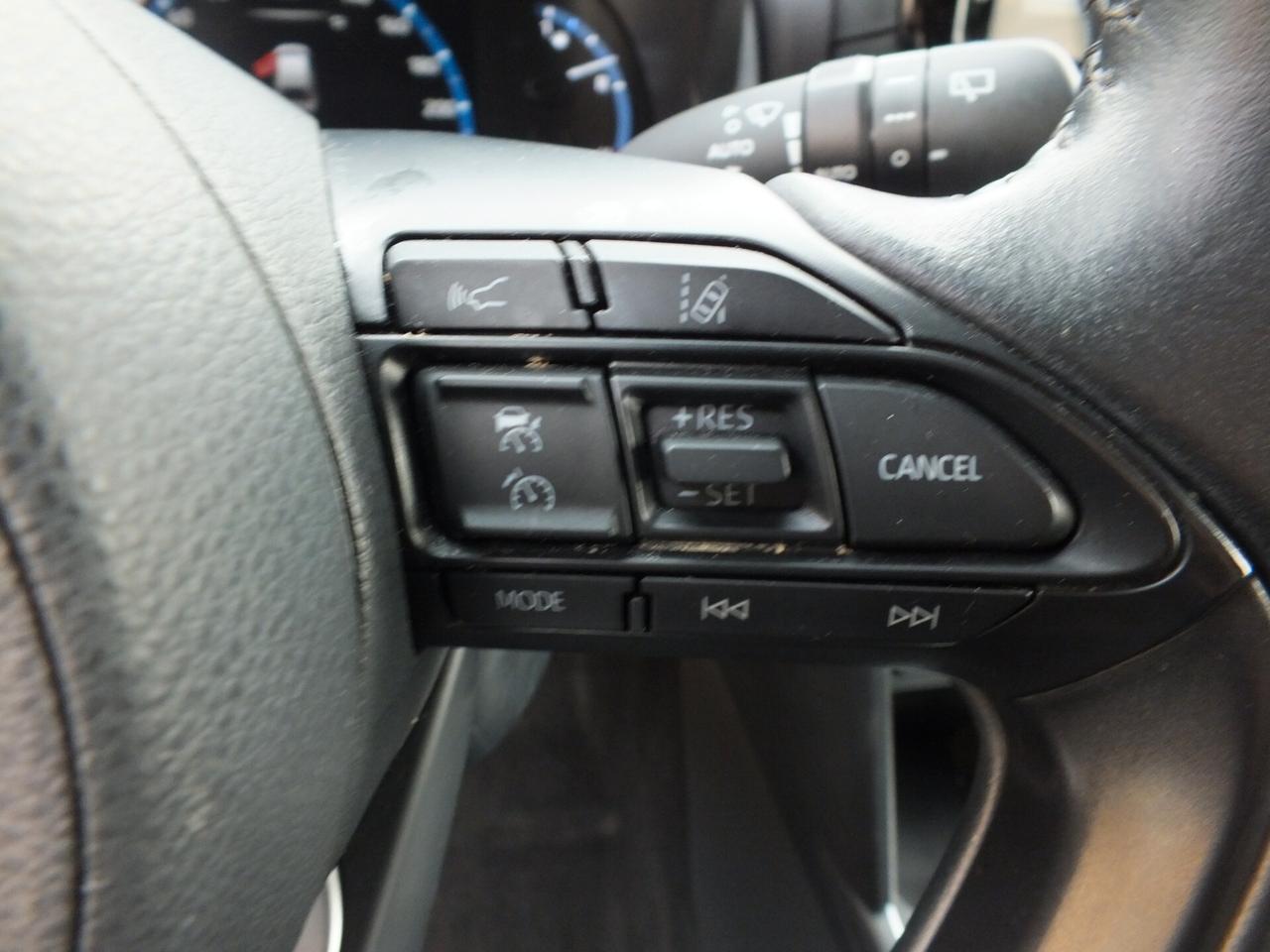 TOYOTA YARIS CROSS 1.5 HYBRID E-CVT 4X4