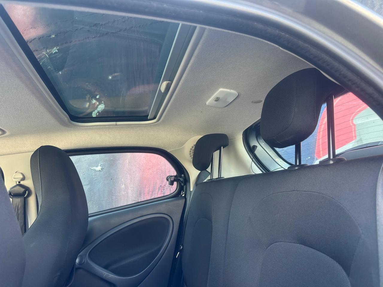 SMART FORFOUR PASSION 90CV AUT/F1/TETTO/NAVI/LED