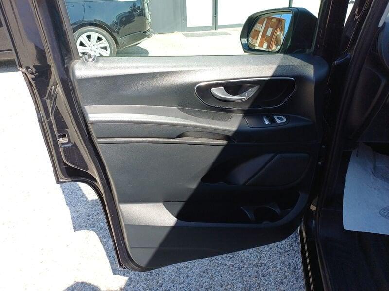 Mercedes-Benz Vito Vito 2.0 114 CDI Automatic Mixto Compact