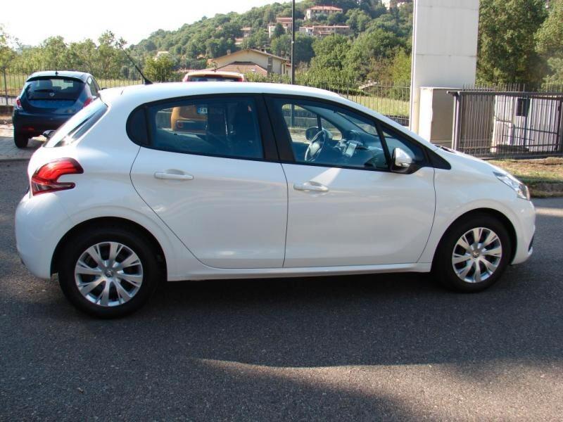 Peugeot 208 BlueHDi 100 S&S 5porte Active *N1 VAN*IVA ESPOSTA*