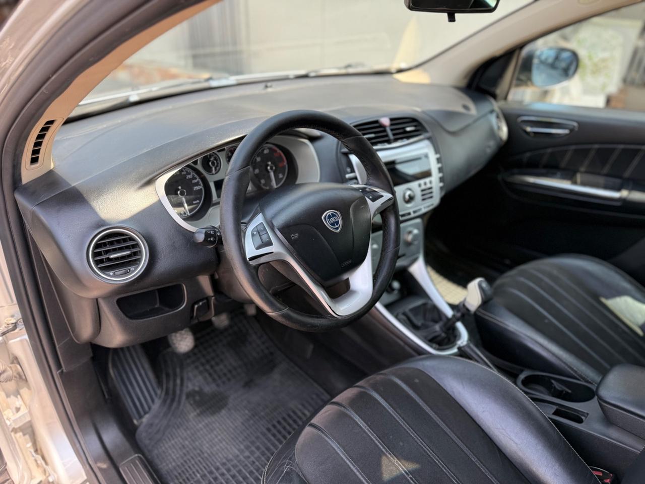 Lancia Delta 1.6 MJT DPF Platino km certif.