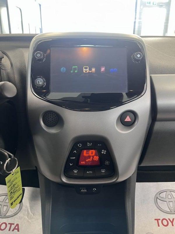 Toyota Aygo Aygo Connect 1.0 VVT-i 72 CV 5 porte x-play MMT