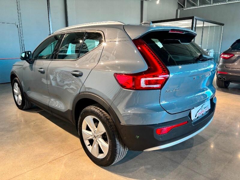 VOLVO XC40 (2017-->) XC40 B3 automatico Core