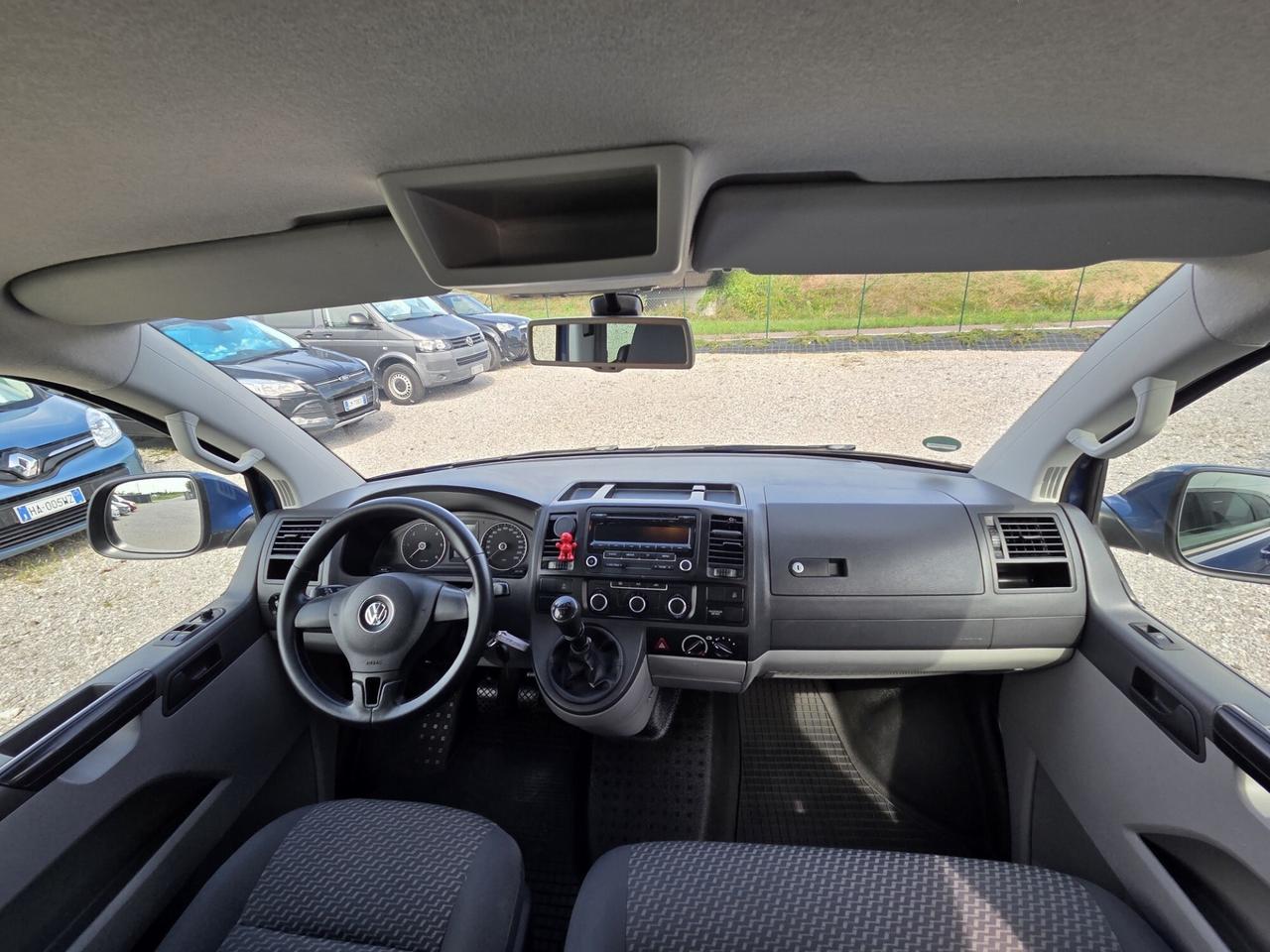 VENDIAMO VOLKSWAGEN T5 TRANSPORTER 9 POSTI 2.0TDI