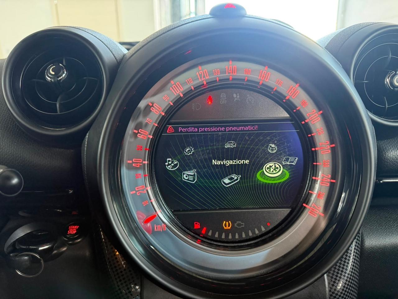 Mini JOHN COOPER WORKS Countryman 2.0SD 143CV ALL4