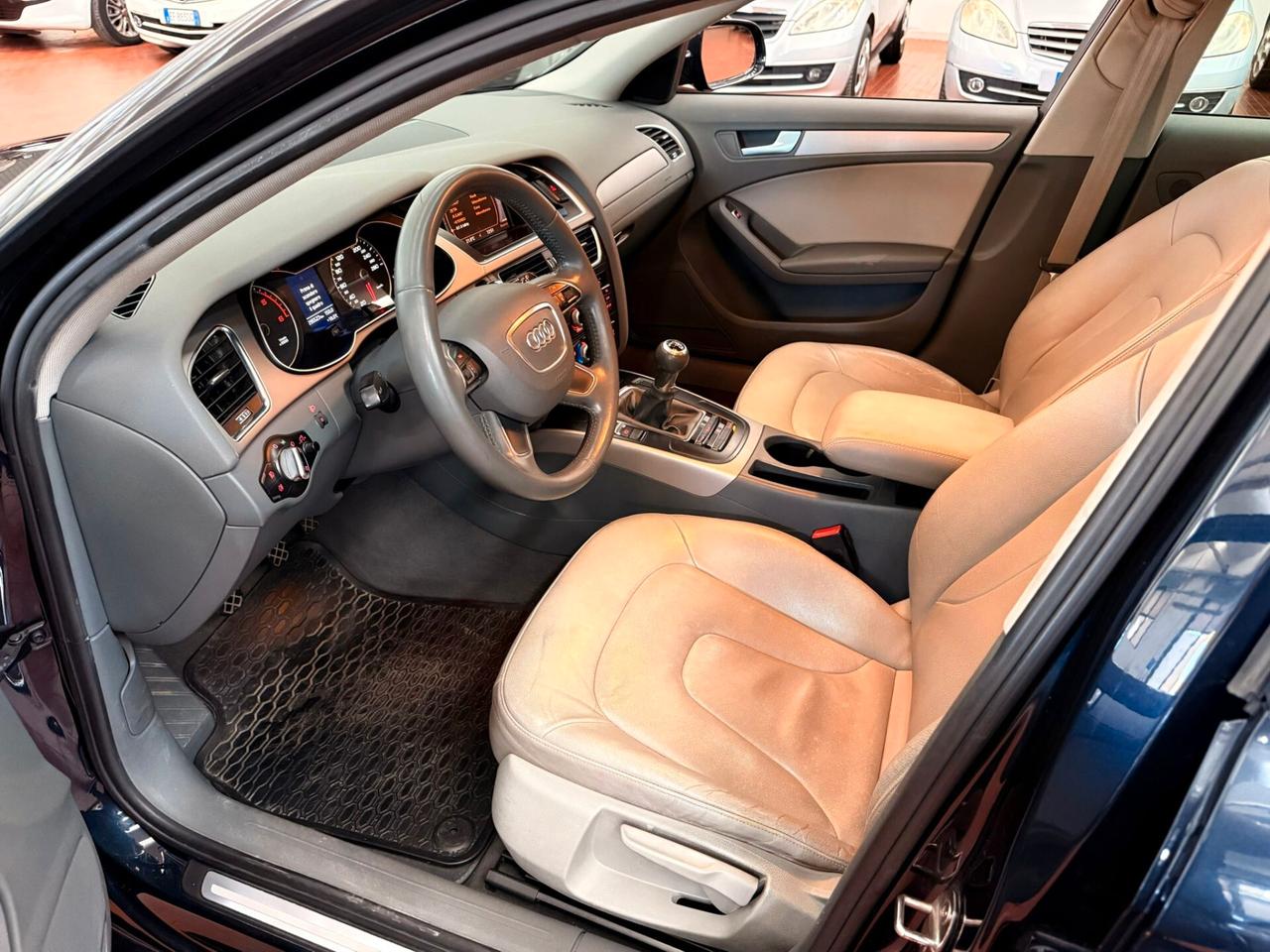 Audi A4 S-line 2.0 TDI 143CV 6 Marce ok Neopatentati
